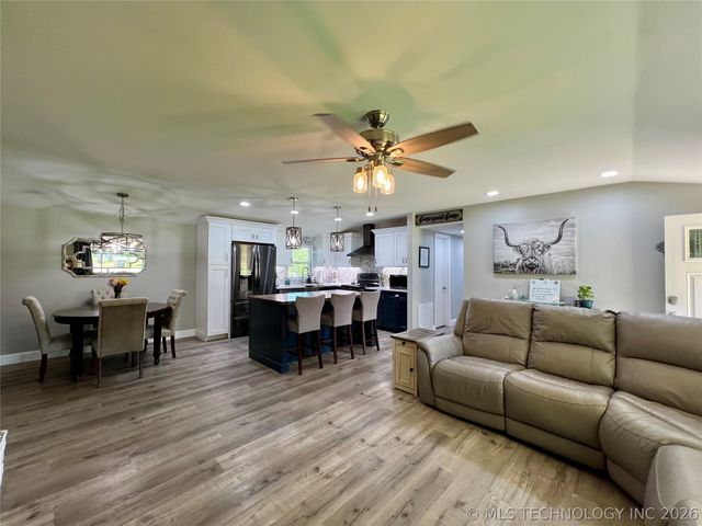 20014 Highway 32, Kingston, OK 73439