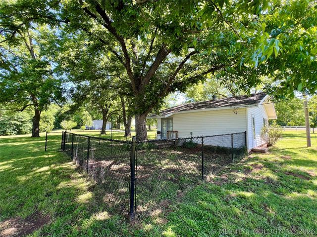 20014 Highway 32, Kingston, OK 73439