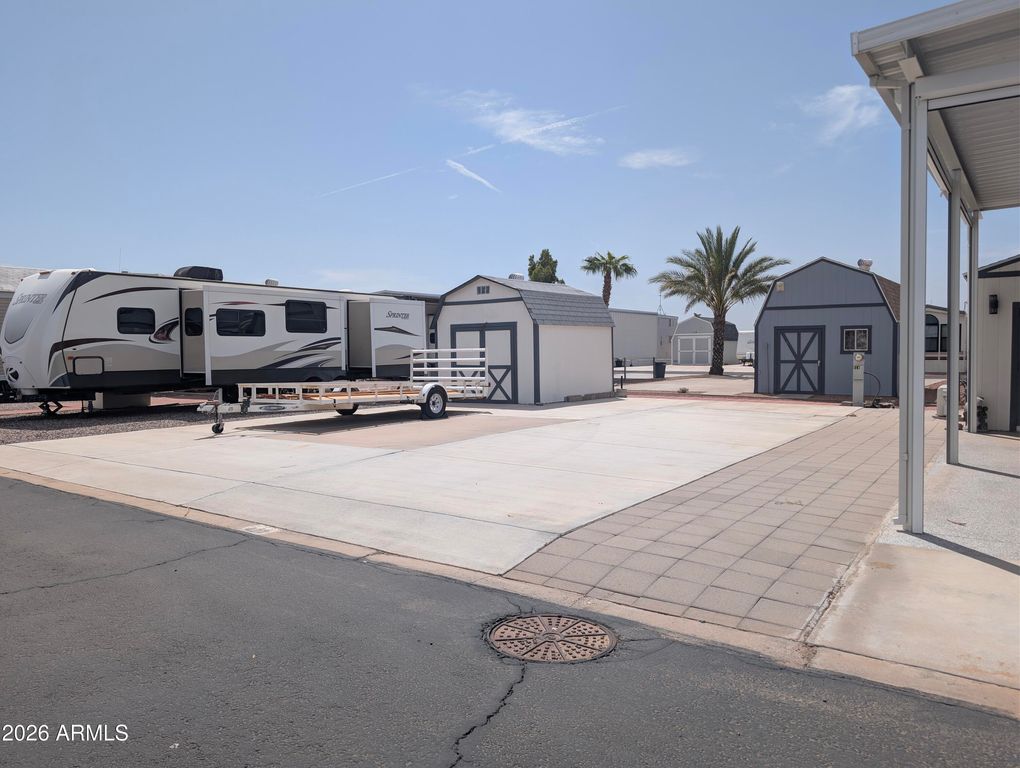 427 E Pueblo del Sol -- 14, Florence, AZ 85132 — exterior
