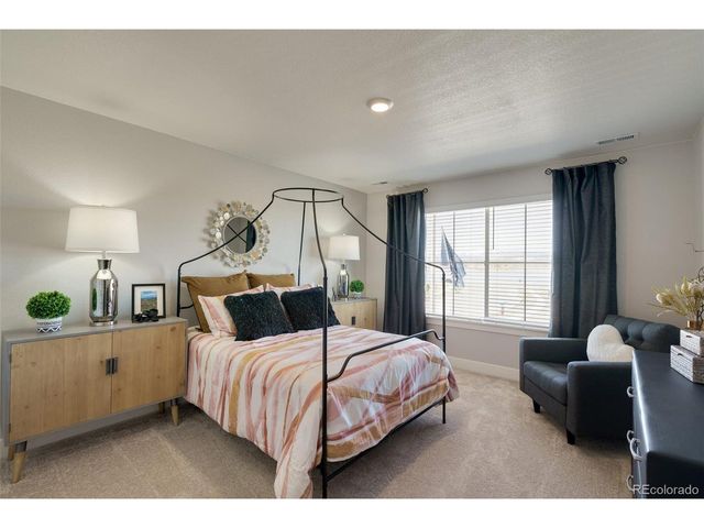 1138 Ridgefield Dr, Berthoud, CO 80513