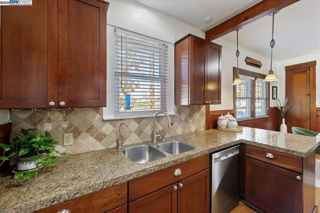 905 S Livermore Ave, Livermore, CA 94550