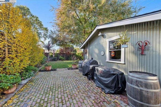 905 S Livermore Ave, Livermore, CA 94550