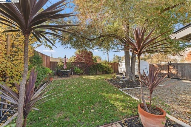 905 S Livermore Ave, Livermore, CA 94550