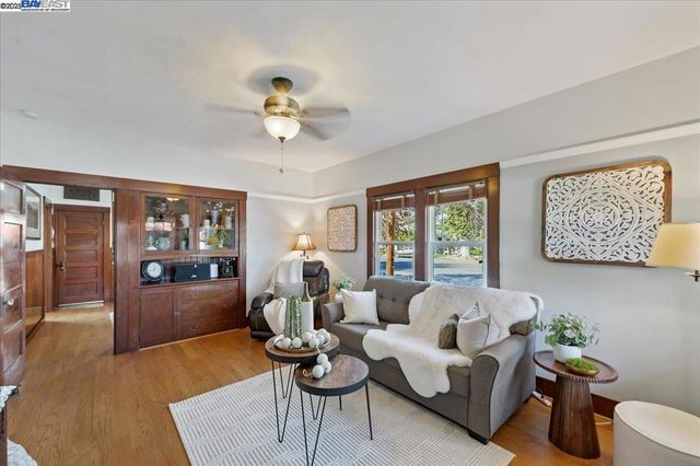 905 S Livermore Ave, Livermore, CA 94550