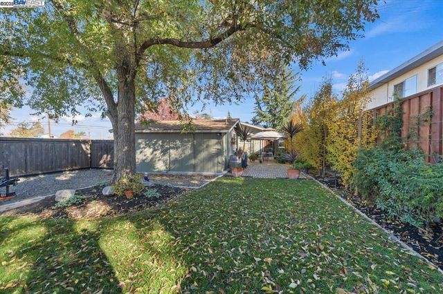 905 S Livermore Ave, Livermore, CA 94550