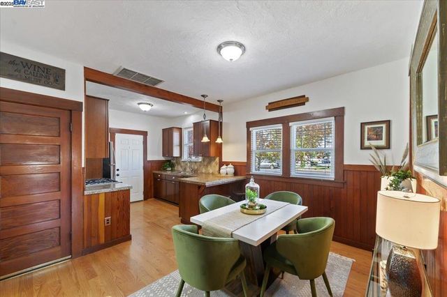 905 S Livermore Ave, Livermore, CA 94550