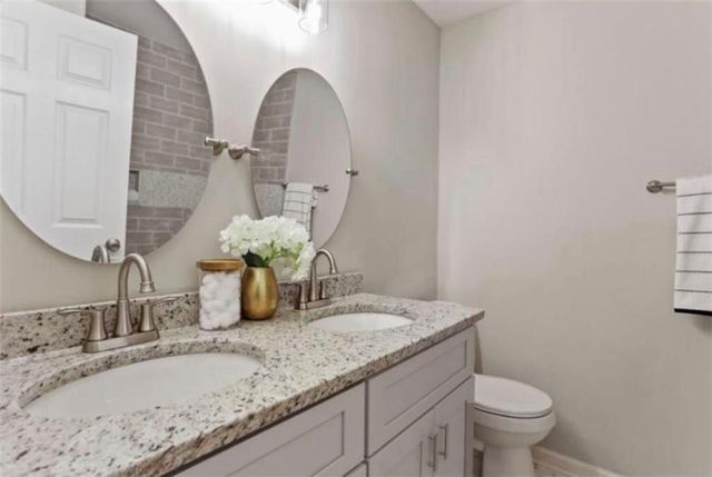 5115 Martins Crossing, Stone Mountain, GA 30088