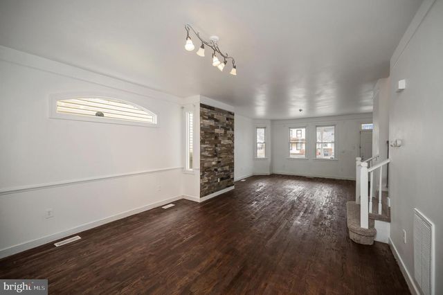 1712 WASHINGTON AVE, Fredericksburg, VA 22401