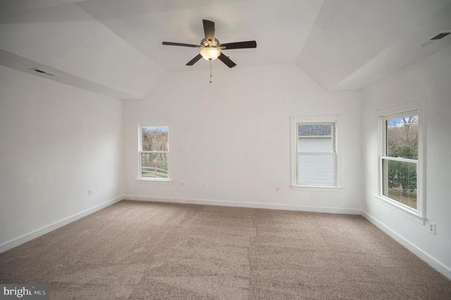 1712 WASHINGTON AVE, Fredericksburg, VA 22401