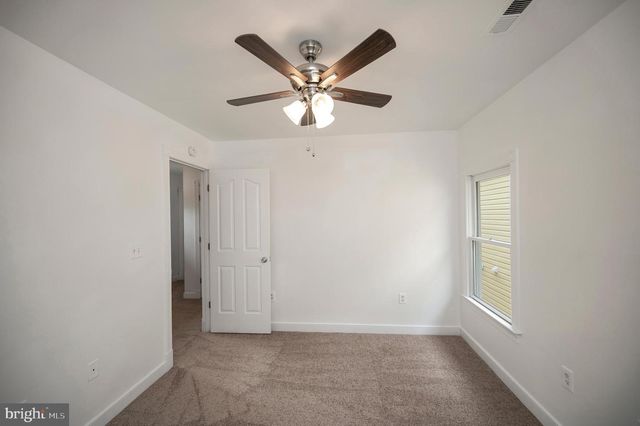 1712 WASHINGTON AVE, Fredericksburg, VA 22401