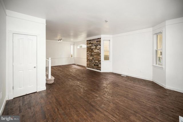 1712 WASHINGTON AVE, Fredericksburg, VA 22401