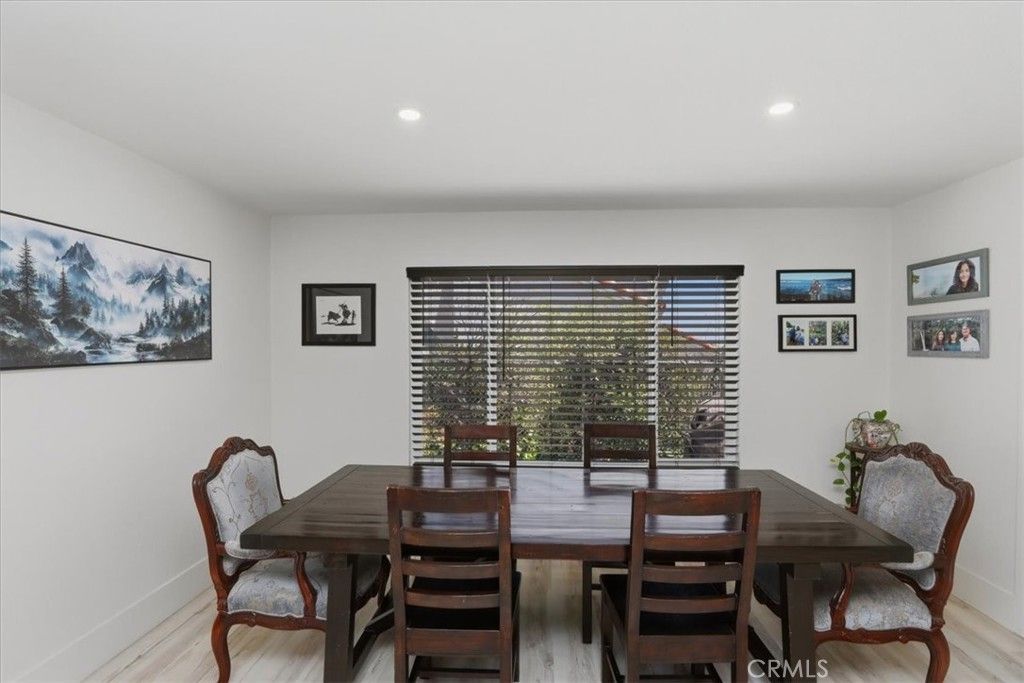 Image 29 of property listing at 8318 La Senda, Rancho Cucamonga, CA 91701