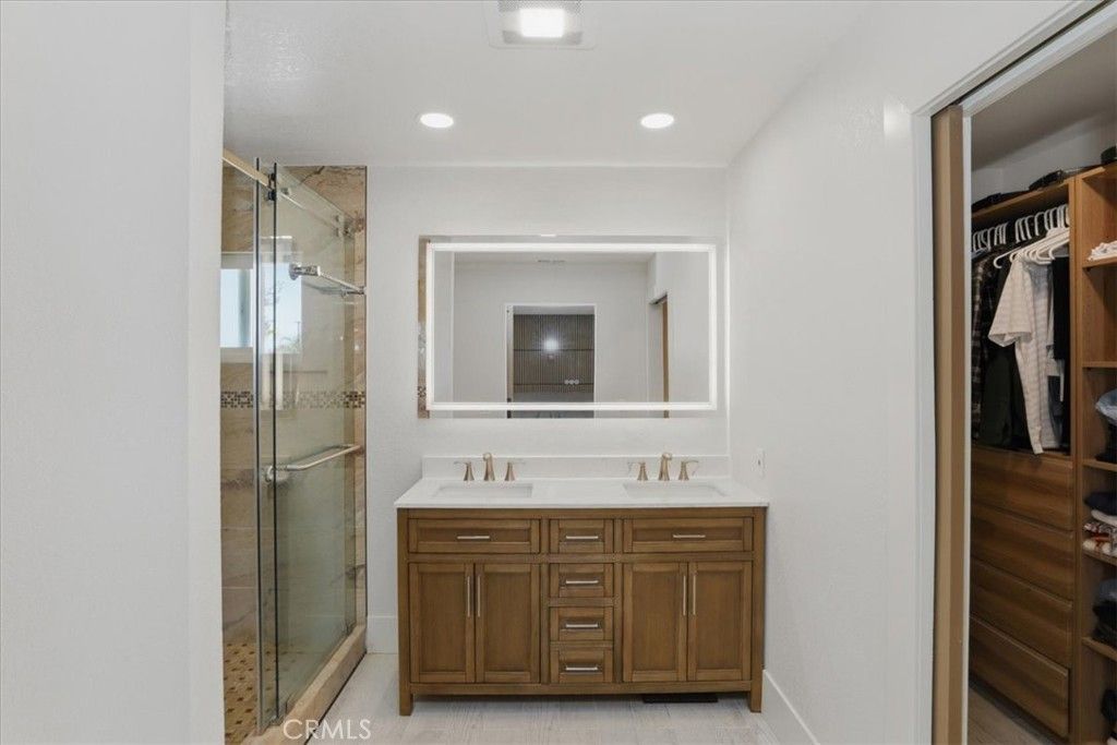 Image 39 of property listing at 8318 La Senda, Rancho Cucamonga, CA 91701