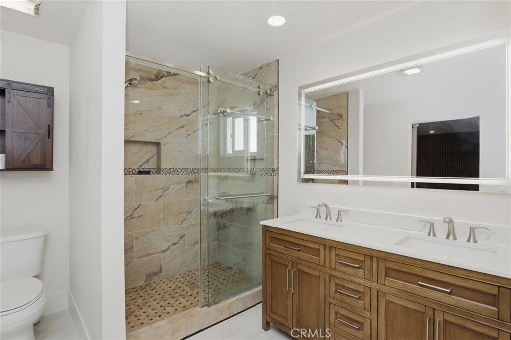 Image 40 of property listing at 8318 La Senda, Rancho Cucamonga, CA 91701
