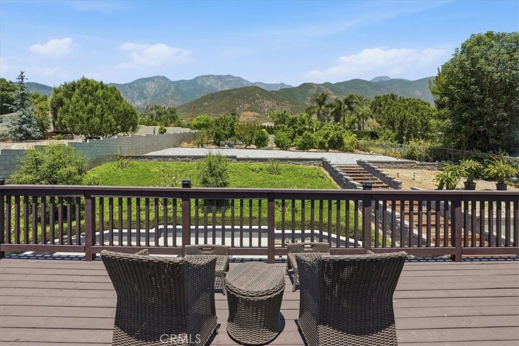 Image 43 of property listing at 8318 La Senda, Rancho Cucamonga, CA 91701