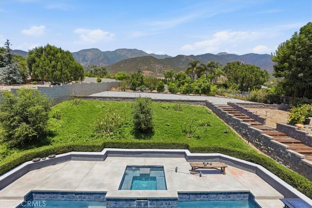 Image 45 of property listing at 8318 La Senda, Rancho Cucamonga, CA 91701