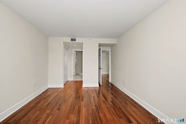 43 Harbor Drive 311, Stamford, CT 06902
