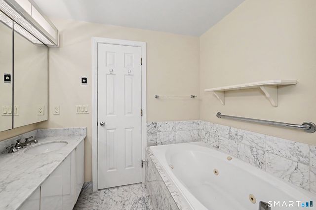 43 Harbor Drive 311, Stamford, CT 06902