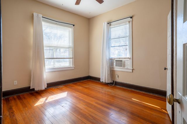 1523 E Lindberg Street, Springfield, MO 65804