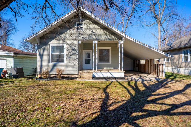 1523 E Lindberg Street, Springfield, MO 65804