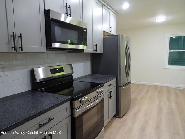 8 Hover Road, Claverack-red Mills, NY 12513