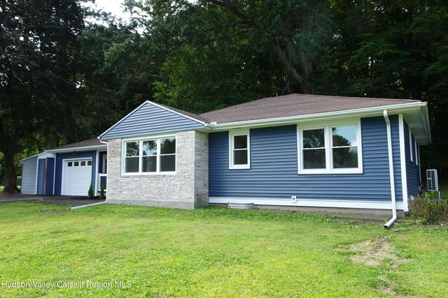 8 Hover Road, Claverack-red Mills, NY 12513