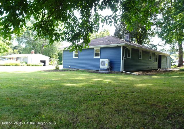 8 Hover Road, Claverack-red Mills, NY 12513