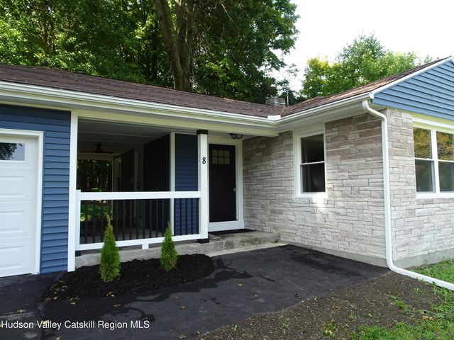 8 Hover Road, Claverack-red Mills, NY 12513