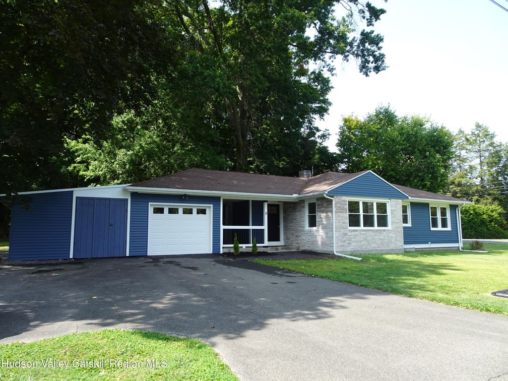 8 Hover Road, Claverack-red Mills, NY 12513