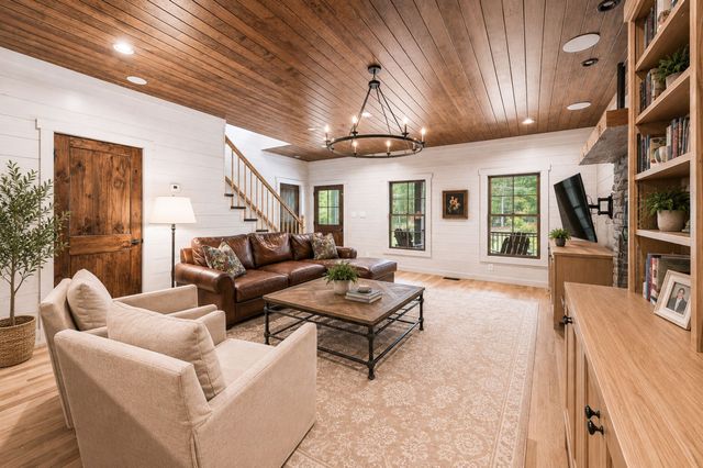 1168 Johnny Hall Rd, Burns, TN 37029