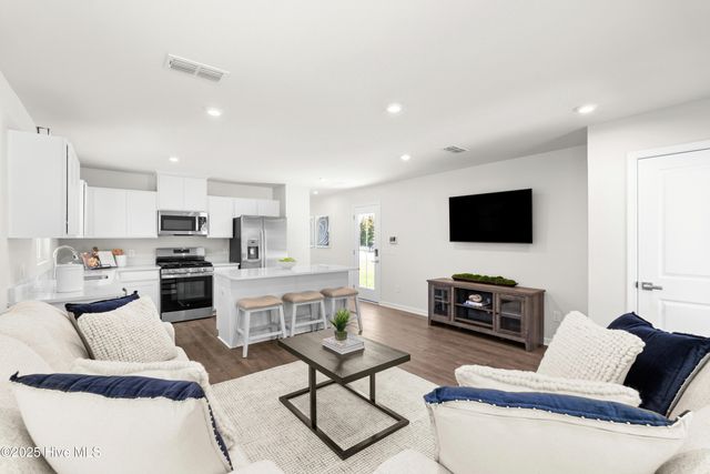 660 Savinwood Trail NE, Bolivia, NC 28422