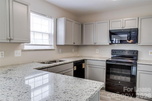 2035 Speedwell Court, Charlotte, NC 28213