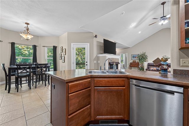 20 Hambleton Drive, Bella Vista, AR 72714