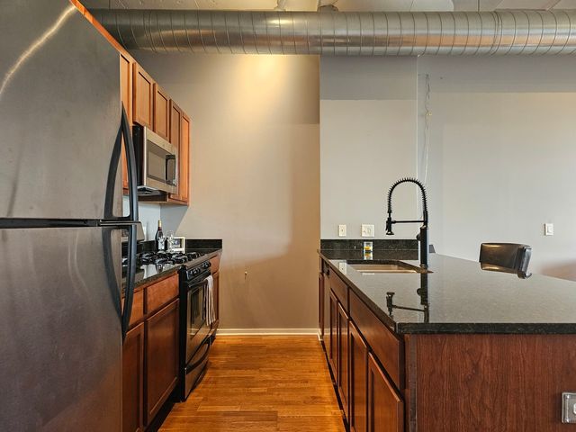 2323 W Pershing Road 230, Chicago, IL 60609