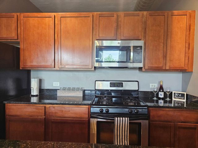 2323 W Pershing Road 230, Chicago, IL 60609
