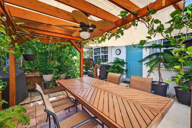 4532 Poinciana Street, Lauderdale By The Sea, FL 33308