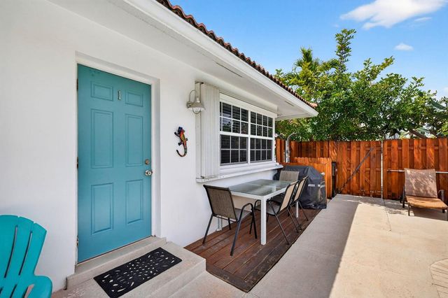4532 Poinciana Street, Lauderdale By The Sea, FL 33308