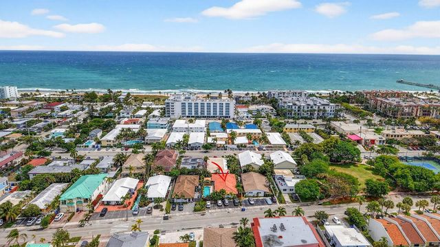 4532 Poinciana Street, Lauderdale By The Sea, FL 33308