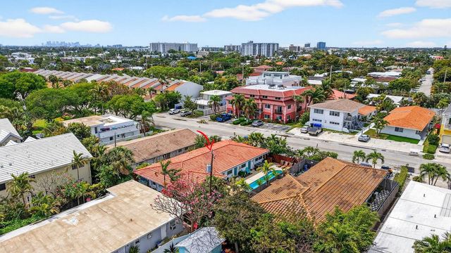 4532 Poinciana Street, Lauderdale By The Sea, FL 33308