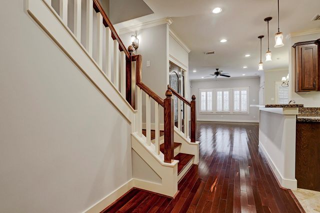 1327 Prince Street, Houston, TX 77008