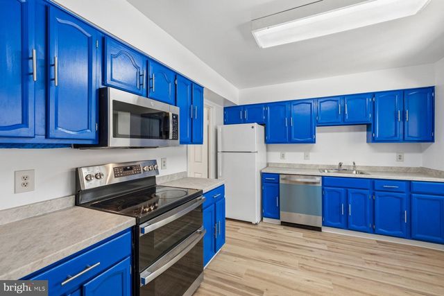 8955 OMEGA CT, Springfield, VA 22152