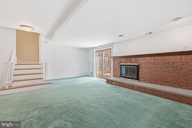 8955 OMEGA CT, Springfield, VA 22152