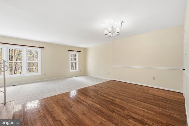 8955 OMEGA CT, Springfield, VA 22152