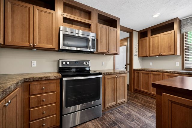 130 E Main St, Dowelltown, TN 37059