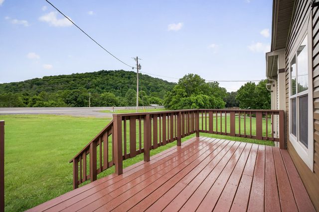 130 E Main St, Dowelltown, TN 37059