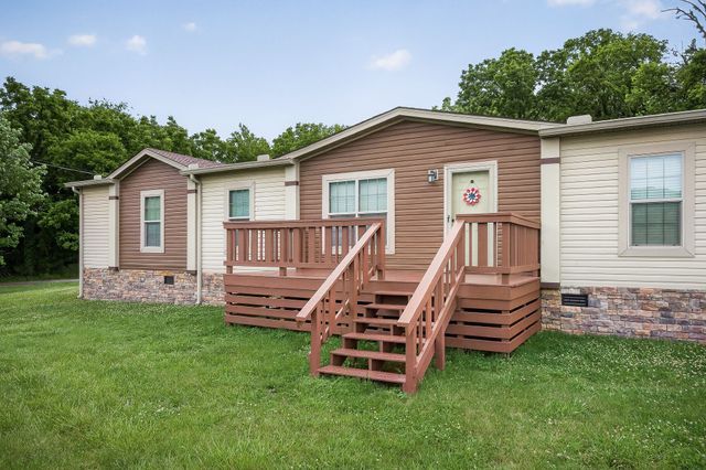 130 E Main St, Dowelltown, TN 37059