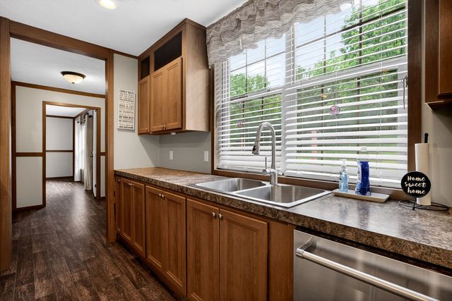 130 E Main St, Dowelltown, TN 37059