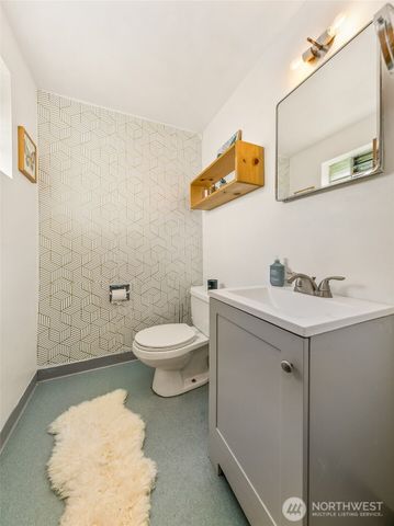 414 NW 117th Street, Seattle, WA 98177