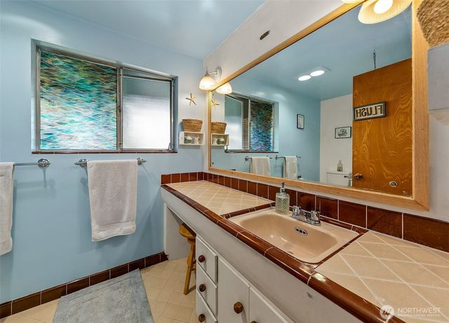 414 NW 117th Street, Seattle, WA 98177