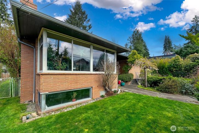 414 NW 117th Street, Seattle, WA 98177